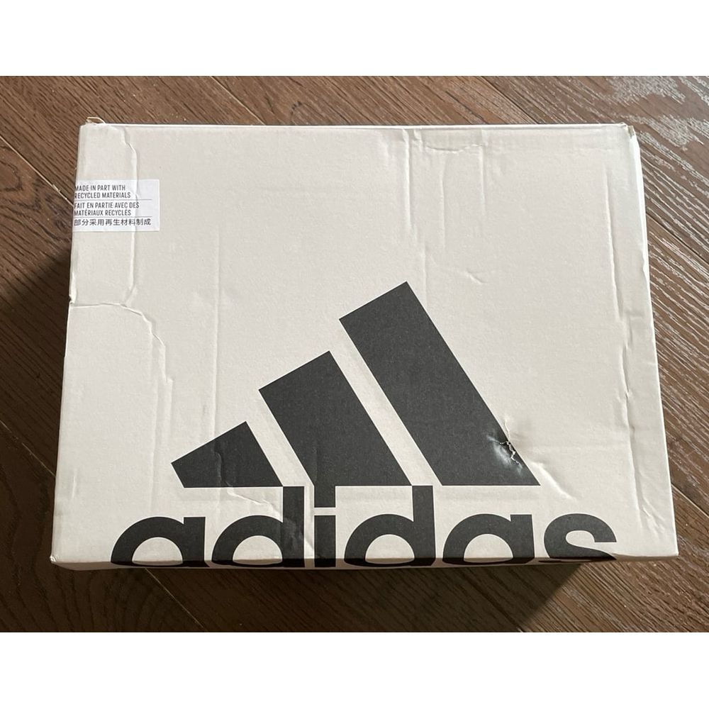 Adidas empty‎ shoe box